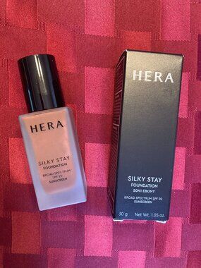 Hera Collection Silky Stay Foundation - 50N1 - Ebony